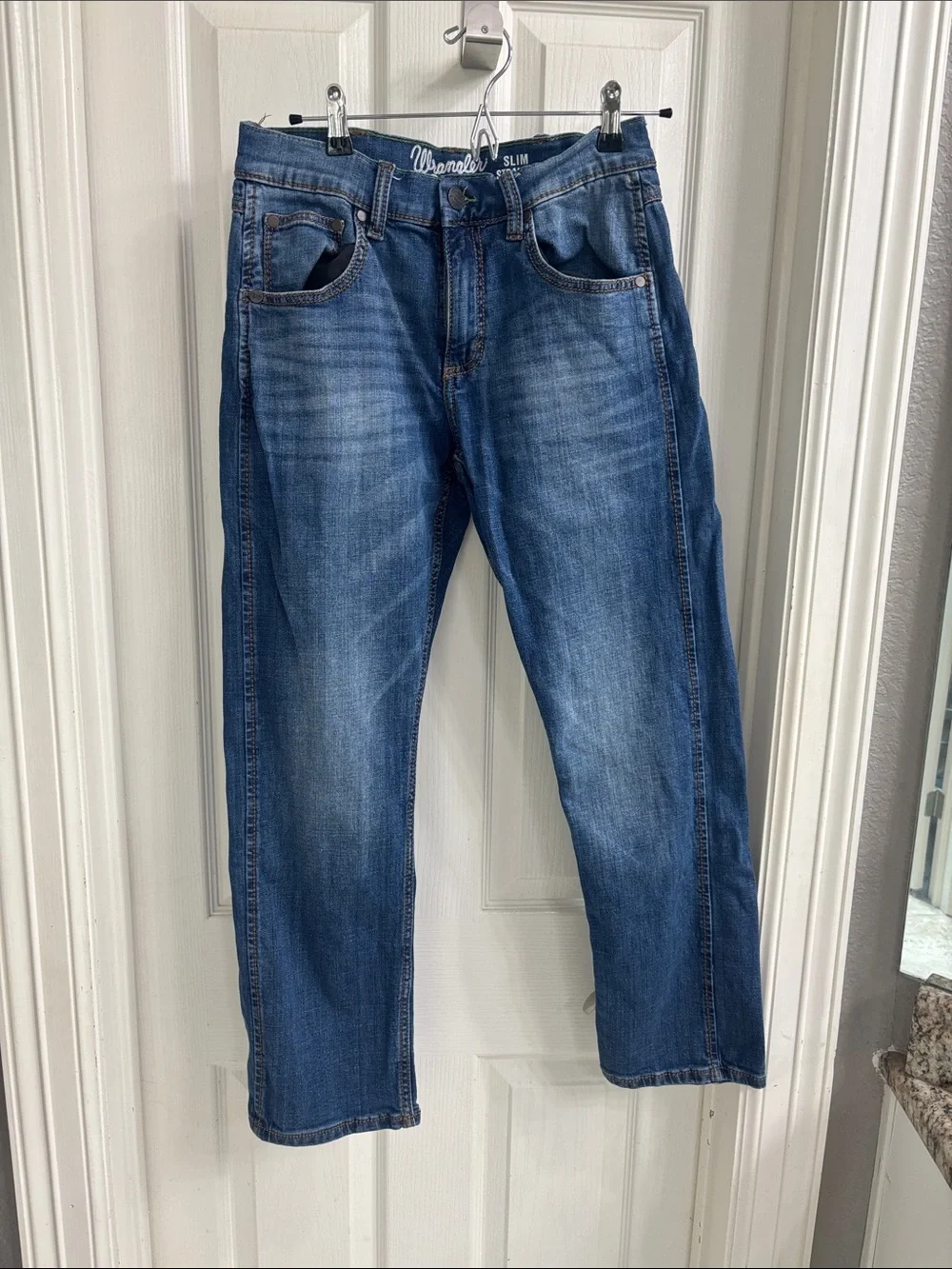 Wrangler Retro Slim Straight Blue Jeans - Size 29W x  30L
